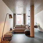 Апарт-отель Limehome Maximilian Welsch Str 3*