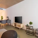 Limehome Maximilian Welsch Str Apart-hotel