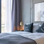 Limehome Maximilian Welsch Str 3*