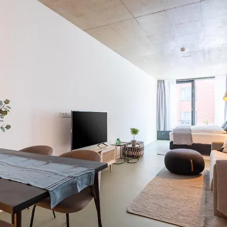Limehome Maximilian-welsch-str. *