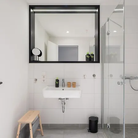 Limehome Maximilian-welsch-str. Aparthotel *
