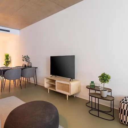 Limehome Maximilian Welsch Str Aparthotel