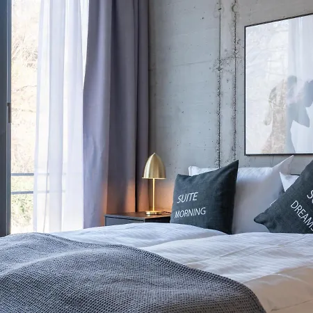 Limehome Maximilian Welsch Str 3*