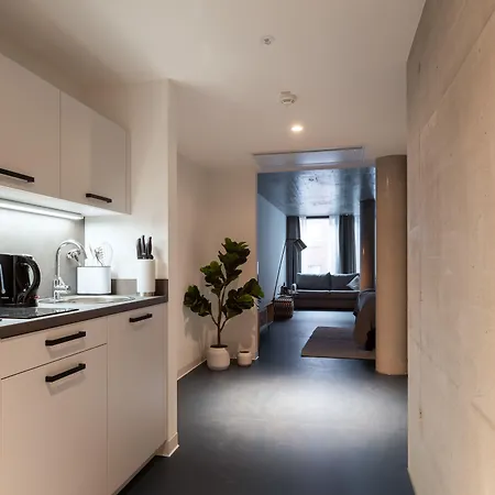 Limehome Maximilian Welsch Str Apart Otel 3*