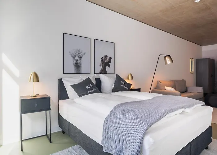 Limehome Maximilian Welsch Str Apart Otel 3*